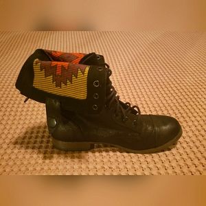 Fold over combat boot